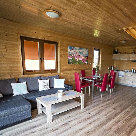 Sea View Holiday Home In Mielno With Balcony エクステリア 写真