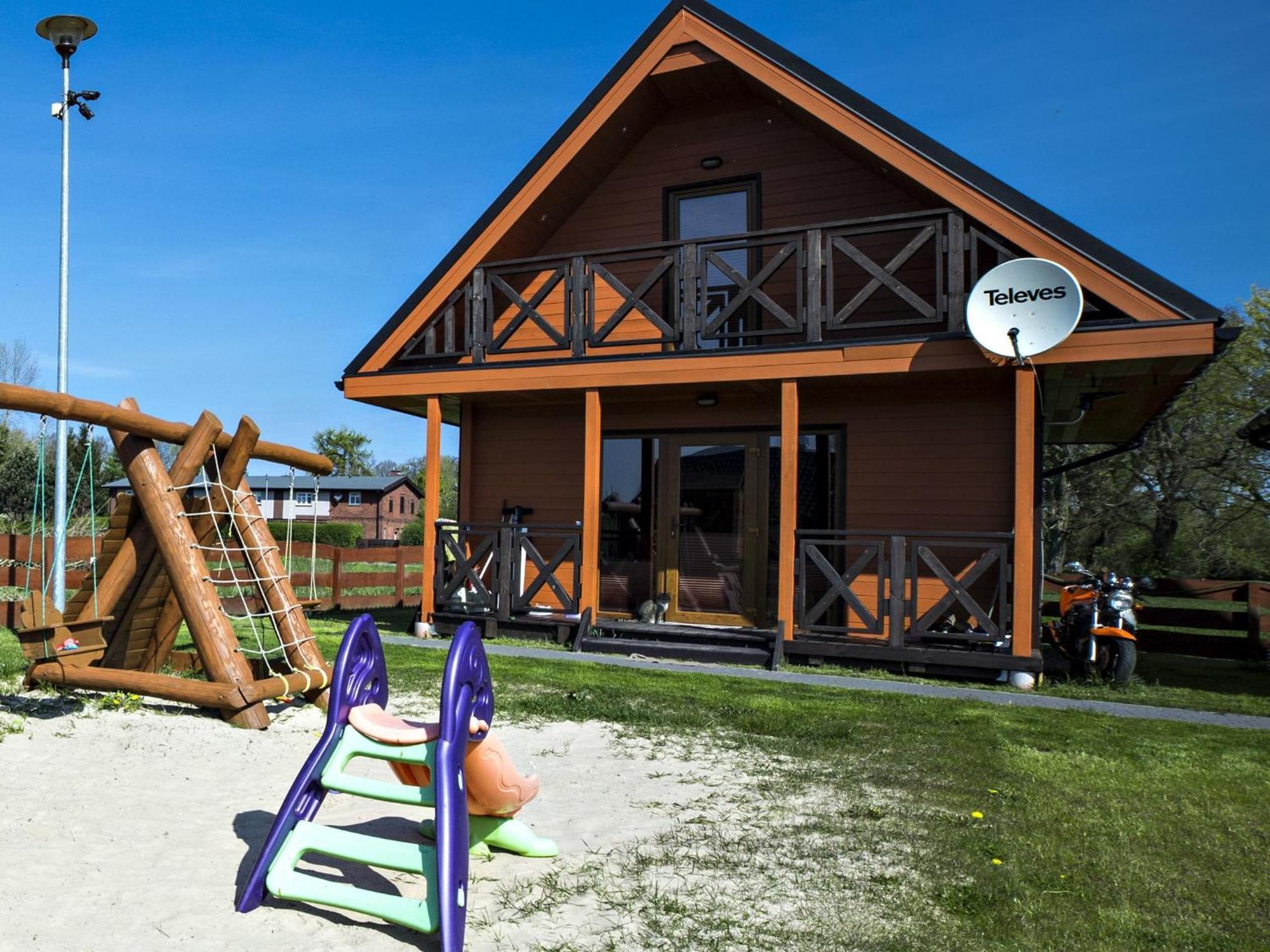 Sea View Holiday Home In Mielno With Balcony エクステリア 写真